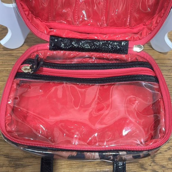 JUICY COUTURE animal Print Makeup Case/ Travel Bag / Toiletries - Picture 9 of 11